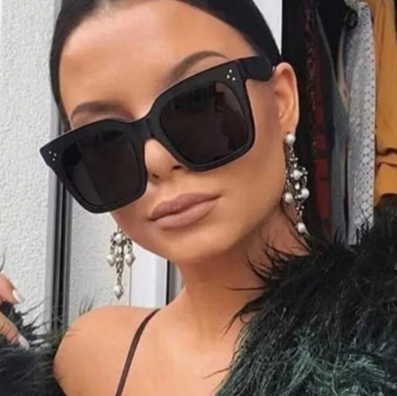 MK Boutique Accessories - SALE🎉 Last Ones! 19' Luxury Oversized Sunglasses